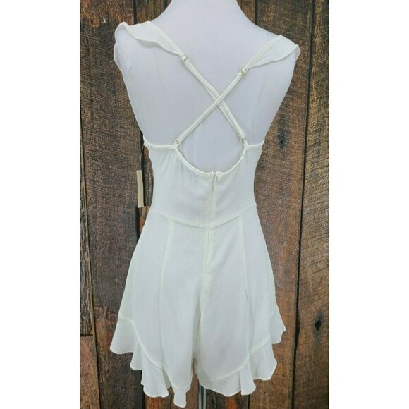 New Flynn Skye Mimi Romper Womens M Off White Ruffle Shorts Rayon - Picture 3 of 7